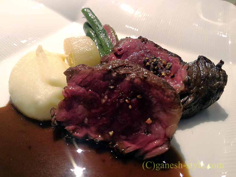 乃木坂のフレンチレストラン「レソール」の肉料理